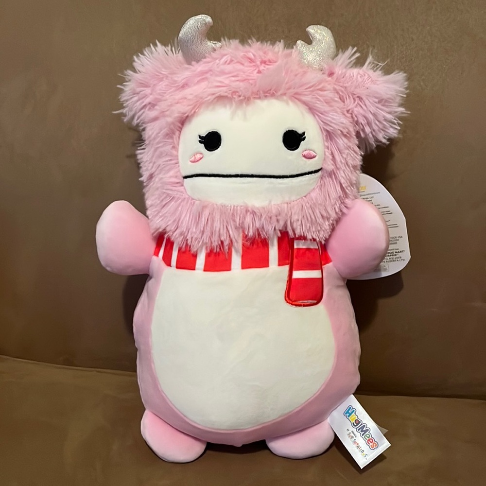 Brina Bigfoot hugmee Squishmallow Christmas 10” BNWT